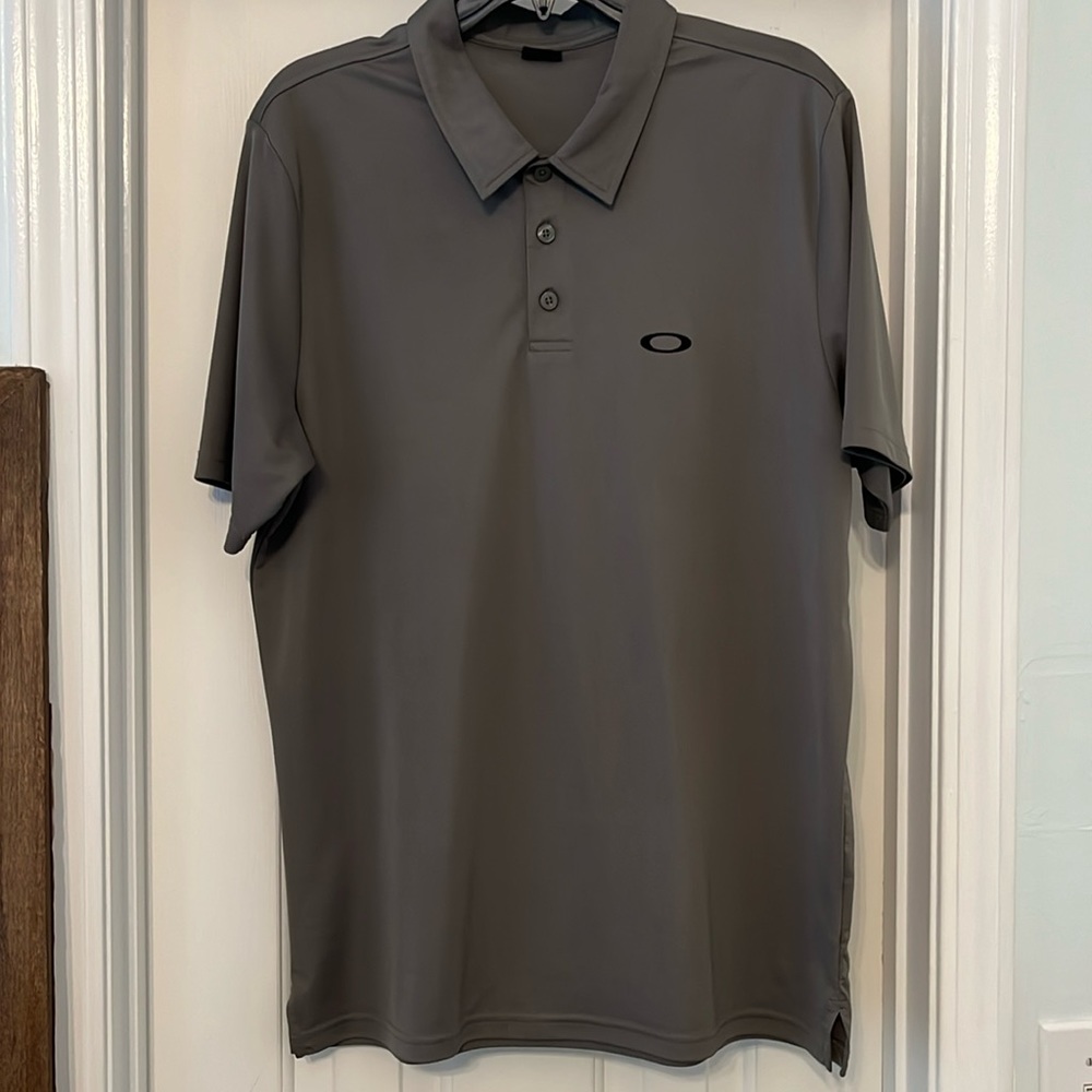 Oakley Polo